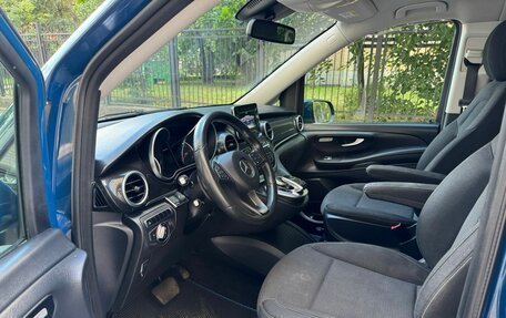 Mercedes-Benz V-Класс, 2016 год, 2 800 000 рублей, 24 фотография