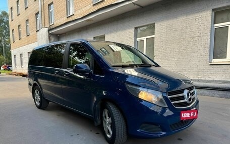 Mercedes-Benz V-Класс, 2016 год, 2 800 000 рублей, 25 фотография