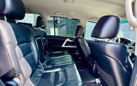 Toyota Land Cruiser 200, 2012 год, 3 000 000 рублей, 14 фотография