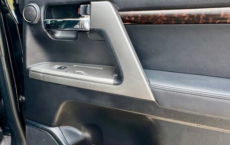 Toyota Land Cruiser 200, 2012 год, 3 000 000 рублей, 19 фотография