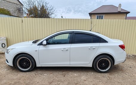 Chevrolet Cruze II, 2011 год, 750 000 рублей, 4 фотография