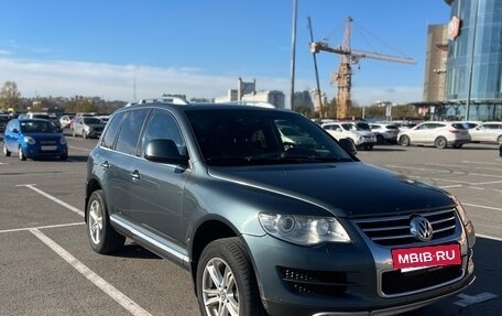 Volkswagen Touareg III, 2009 год, 1 390 000 рублей, 2 фотография