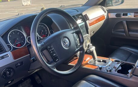 Volkswagen Touareg III, 2009 год, 1 390 000 рублей, 12 фотография