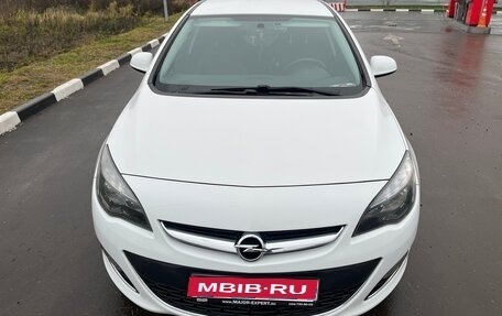 Opel Astra J, 2013 год, 915 000 рублей, 1 фотография