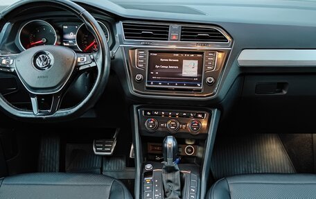 Volkswagen Tiguan II, 2017 год, 2 000 000 рублей, 2 фотография