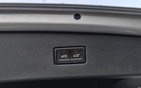 Volkswagen Tiguan II, 2017 год, 2 000 000 рублей, 9 фотография