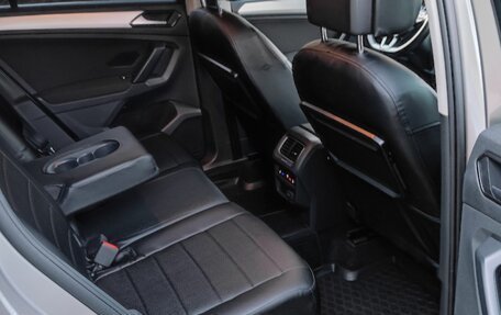 Volkswagen Tiguan II, 2017 год, 2 000 000 рублей, 11 фотография