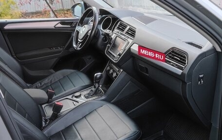 Volkswagen Tiguan II, 2017 год, 2 000 000 рублей, 12 фотография