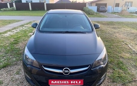 Opel Astra J, 2013 год, 739 000 рублей, 3 фотография