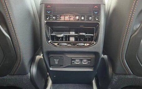 Jeep Grand Cherokee, 2025 год, 9 500 000 рублей, 23 фотография