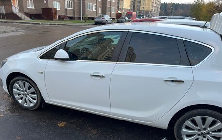 Opel Astra J, 2013 год, 915 000 рублей, 4 фотография