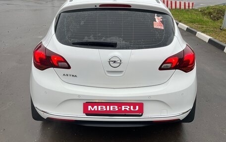 Opel Astra J, 2013 год, 915 000 рублей, 12 фотография