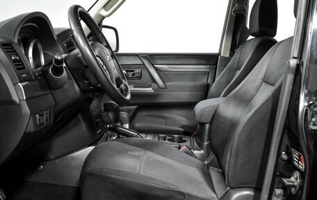 Mitsubishi Pajero IV, 2013 год, 2 050 000 рублей, 11 фотография