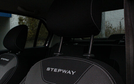 Renault Logan II, 2021 год, 749 000 рублей, 7 фотография