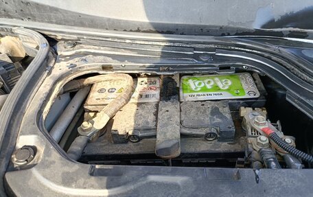 Nissan Skyline, 2002 год, 640 000 рублей, 9 фотография