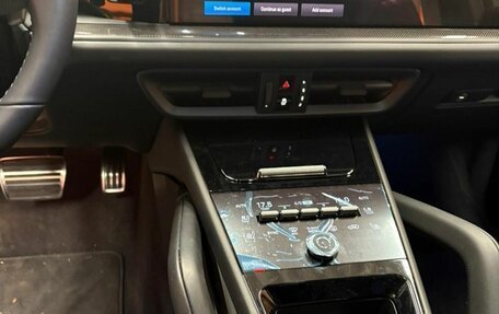 Porsche Cayenne III, 2025 год, 31 500 000 рублей, 16 фотография