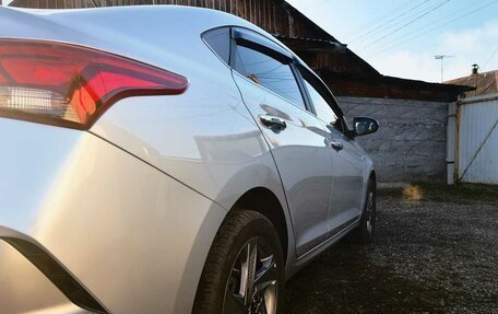 Hyundai Solaris II рестайлинг, 2020 год, 1 300 000 рублей, 4 фотография