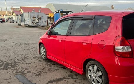 Honda Fit III, 2001 год, 385 000 рублей, 4 фотография