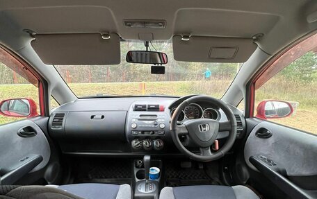 Honda Fit III, 2001 год, 385 000 рублей, 10 фотография