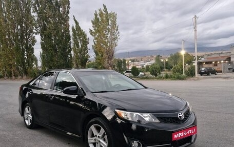 Toyota Camry, 2014 год, 1 200 000 рублей, 2 фотография