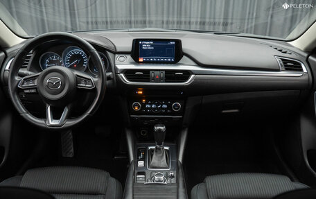 Mazda 6, 2018 год, 1 870 000 рублей, 10 фотография