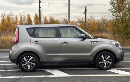 KIA Soul II рестайлинг, 2018 год, 1 349 000 рублей, 8 фотография