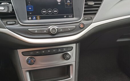 Opel Astra K, 2020 год, 1 365 000 рублей, 25 фотография