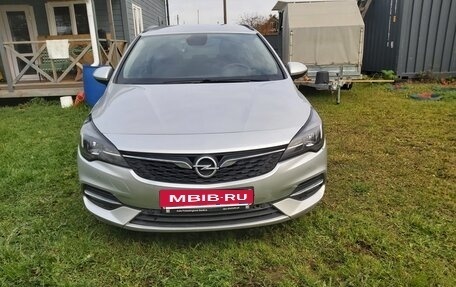 Opel Astra K, 2020 год, 1 365 000 рублей, 17 фотография