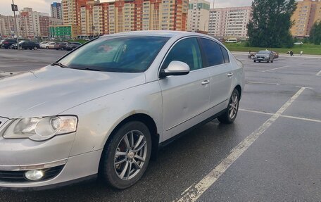 Volkswagen Passat B6, 2010 год, 599 000 рублей, 2 фотография