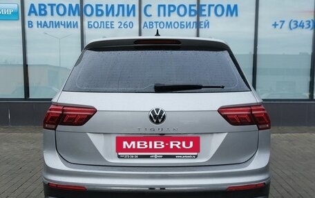 Volkswagen Tiguan II, 2021 год, 2 549 000 рублей, 4 фотография