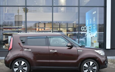 KIA Soul II рестайлинг, 2017 год, 1 555 000 рублей, 4 фотография