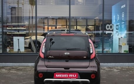 KIA Soul II рестайлинг, 2017 год, 1 555 000 рублей, 6 фотография