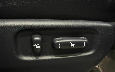 Toyota Land Cruiser 200, 2013 год, 3 099 000 рублей, 27 фотография