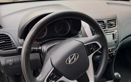 Hyundai Solaris II рестайлинг, 2016 год, 730 000 рублей, 9 фотография