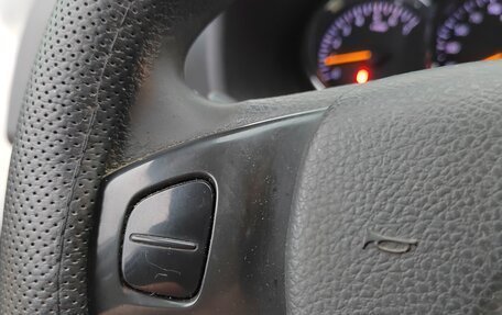 Renault Logan II, 2018 год, 800 000 рублей, 10 фотография