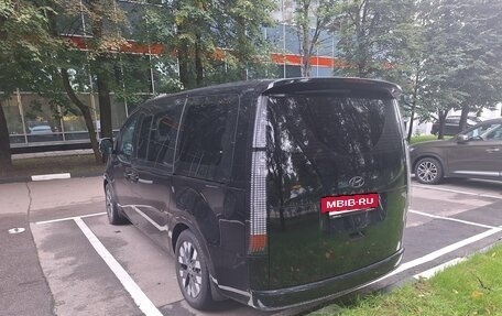 Hyundai Staria, 2023 год, 5 860 000 рублей, 8 фотография