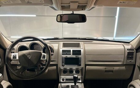 Dodge Nitro, 2007 год, 1 380 000 рублей, 12 фотография