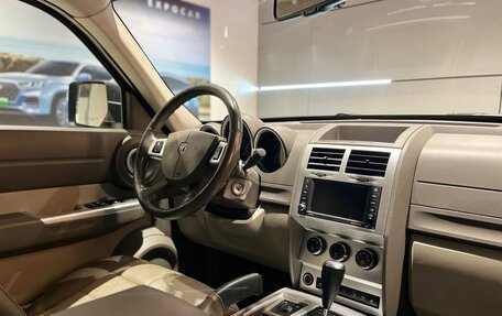 Dodge Nitro, 2007 год, 1 380 000 рублей, 15 фотография