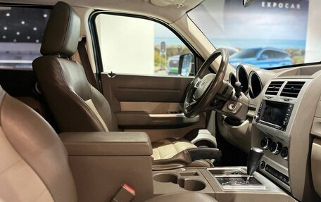 Dodge Nitro, 2007 год, 1 380 000 рублей, 16 фотография