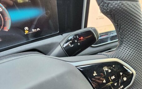 Volkswagen Tiguan, 2025 год, 5 490 000 рублей, 16 фотография