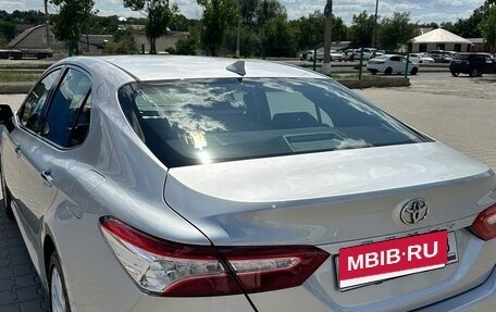 Toyota Camry, 2018 год, 3 000 000 рублей, 5 фотография