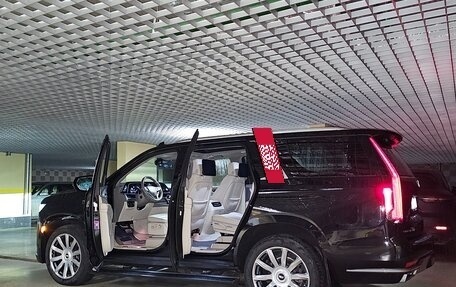 Cadillac Escalade V, 2022 год, 10 500 000 рублей, 7 фотография