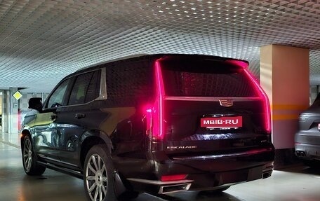 Cadillac Escalade V, 2022 год, 10 500 000 рублей, 14 фотография
