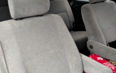 Toyota Estima III рестайлинг -2, 2003 год, 730 000 рублей, 7 фотография