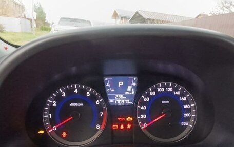 Hyundai Solaris II рестайлинг, 2013 год, 850 000 рублей, 10 фотография