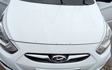 Hyundai Solaris II рестайлинг, 2013 год, 850 000 рублей, 3 фотография