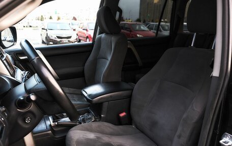Toyota Land Cruiser Prado 150 рестайлинг 2, 2013 год, 2 148 000 рублей, 13 фотография