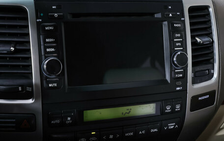 Toyota Land Cruiser Prado 120 рестайлинг, 2002 год, 1 279 000 рублей, 15 фотография