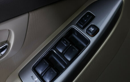 Toyota Land Cruiser Prado 120 рестайлинг, 2002 год, 1 279 000 рублей, 18 фотография