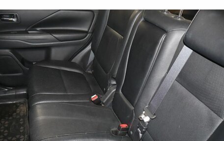 Mitsubishi Outlander III рестайлинг 3, 2012 год, 1 249 000 рублей, 7 фотография